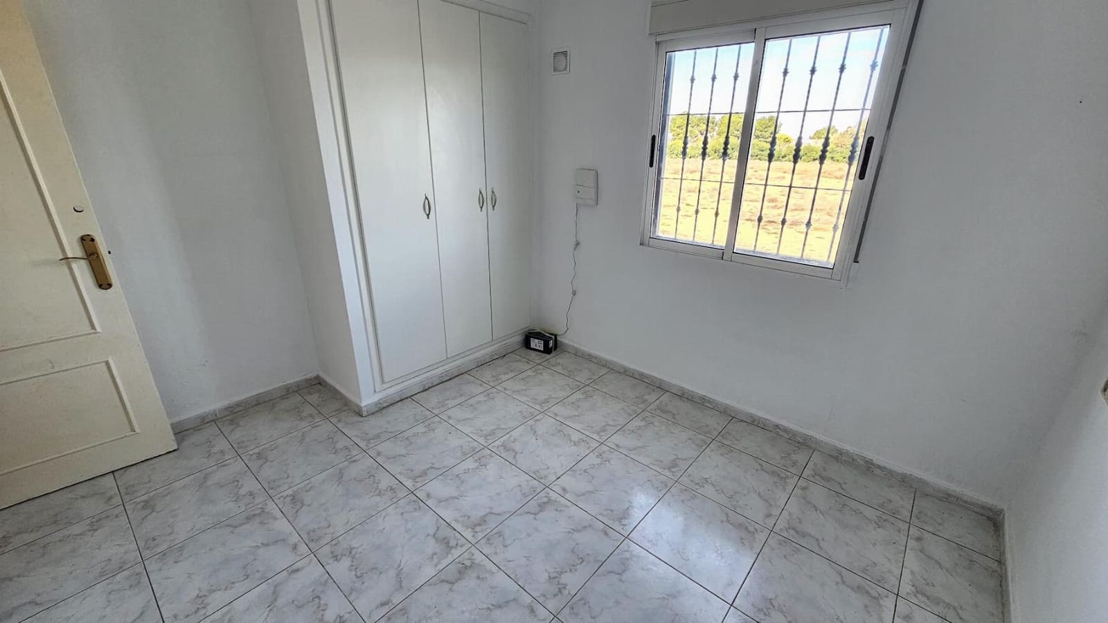 3 makuuhuone Bungalow myytävänä paikassa Torrevieja mukana uima-altaan - 114 000 € (Ref: 9590343)