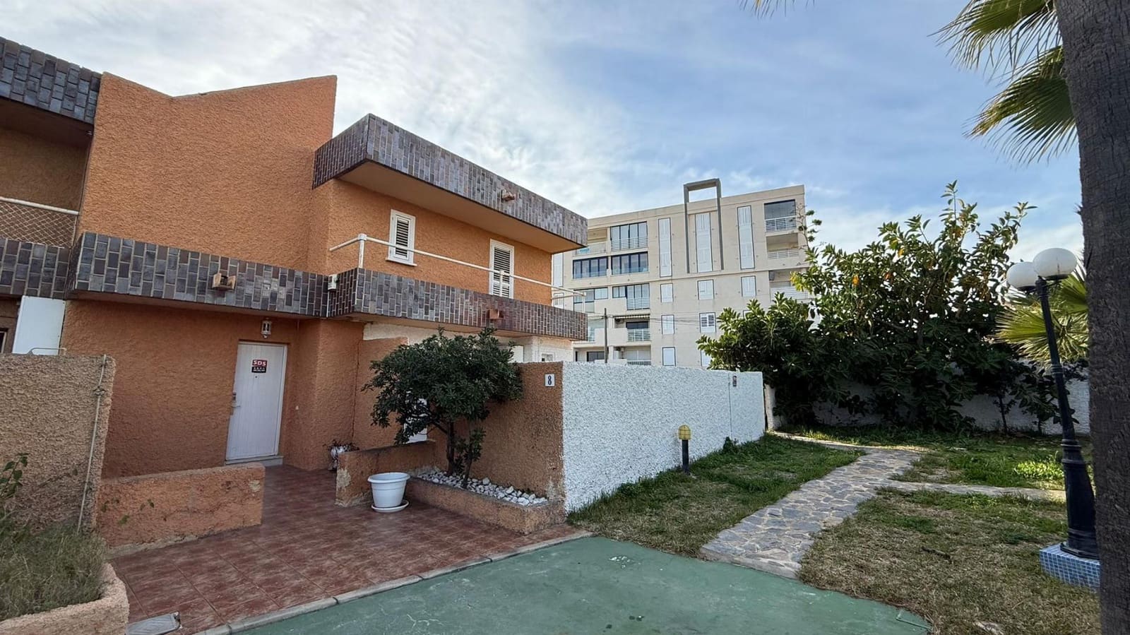 4 bedroom Villa for sale in La Mata with garage - € 795,000 (Ref: 9610356)