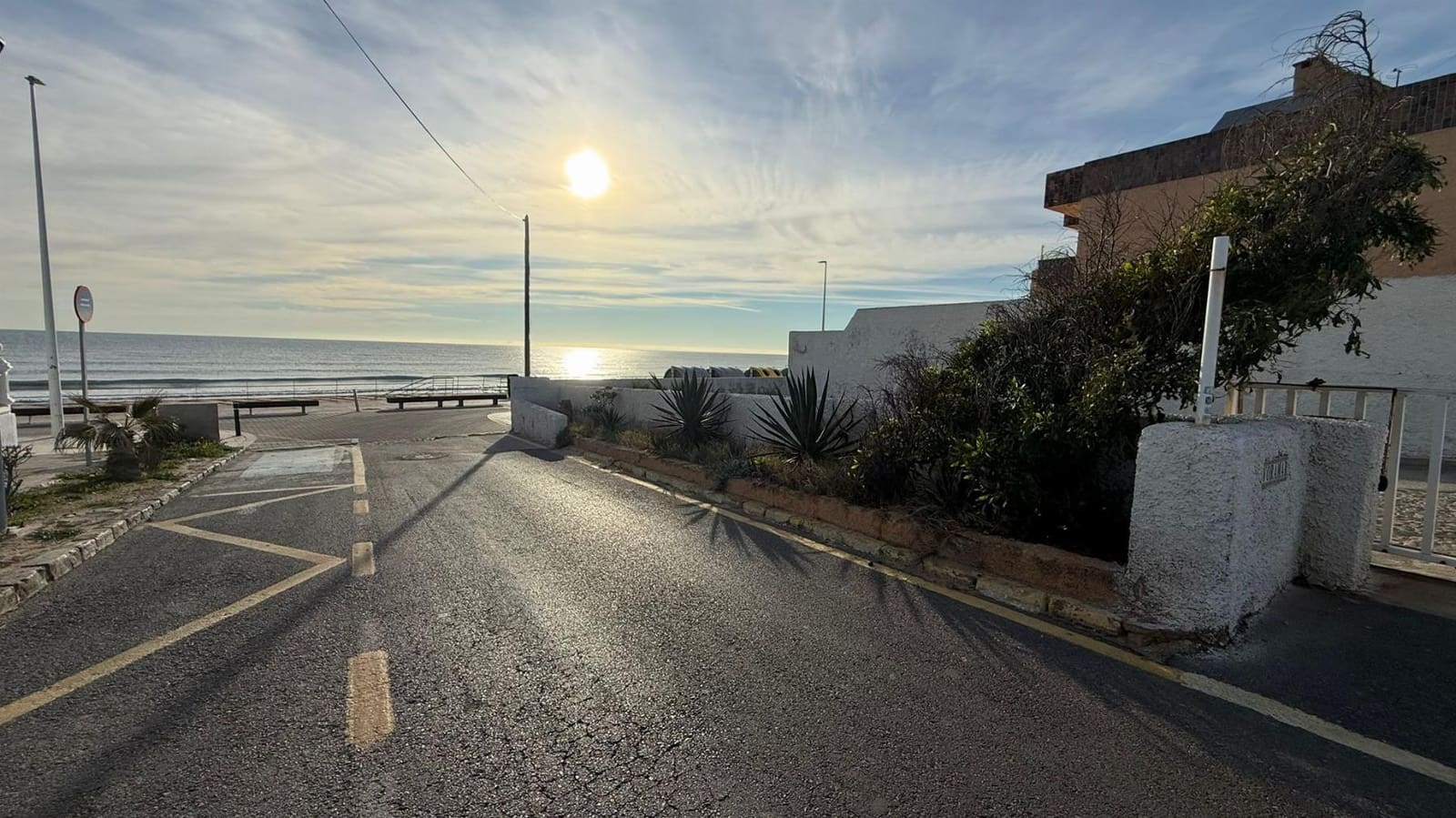 4 bedroom Villa for sale in La Mata with garage - € 795,000 (Ref: 9610356)