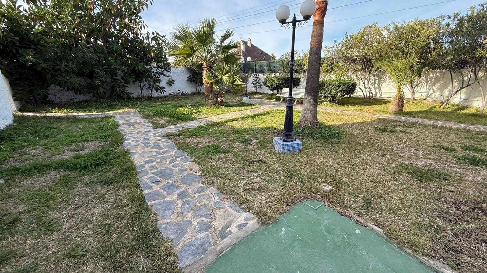 4 bedroom Villa for sale in La Mata with garage - € 795,000 (Ref: 9610356)