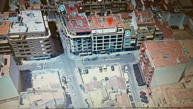 Commercial for sale in Centro - Muelle Pesquero, Torrevieja - € 559,000 (Ref: 9610441)