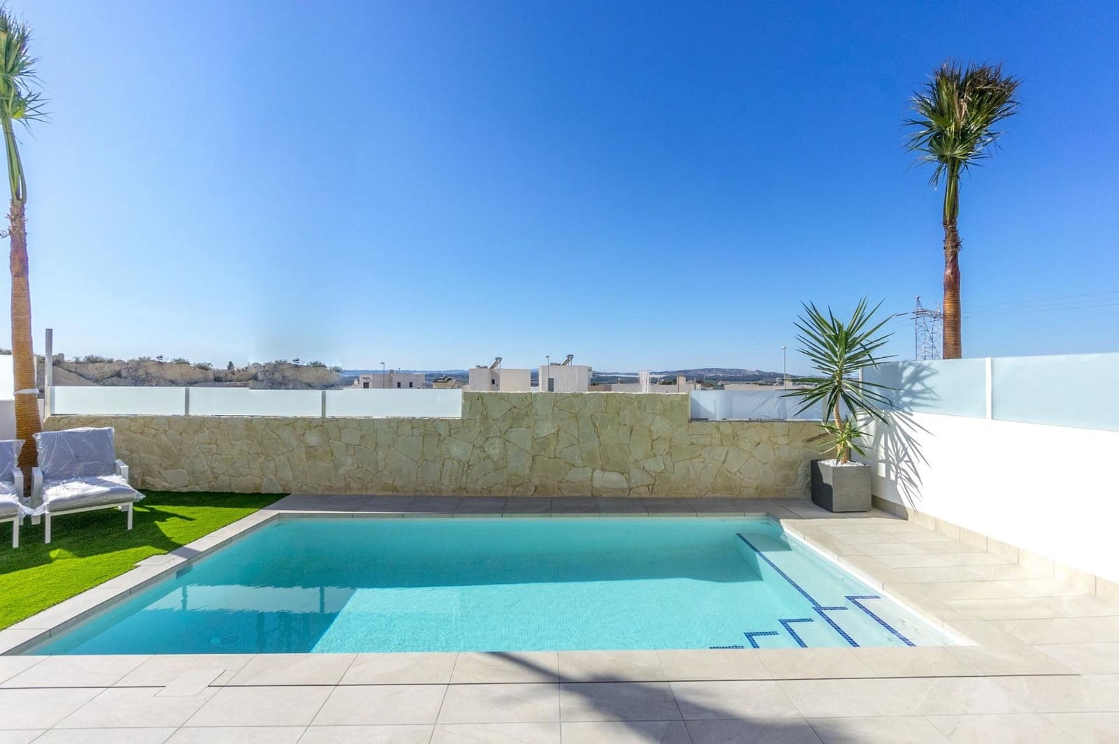 3 bedroom Villa for sale in Rojales with pool - € 649,000 (Ref: 9626004)