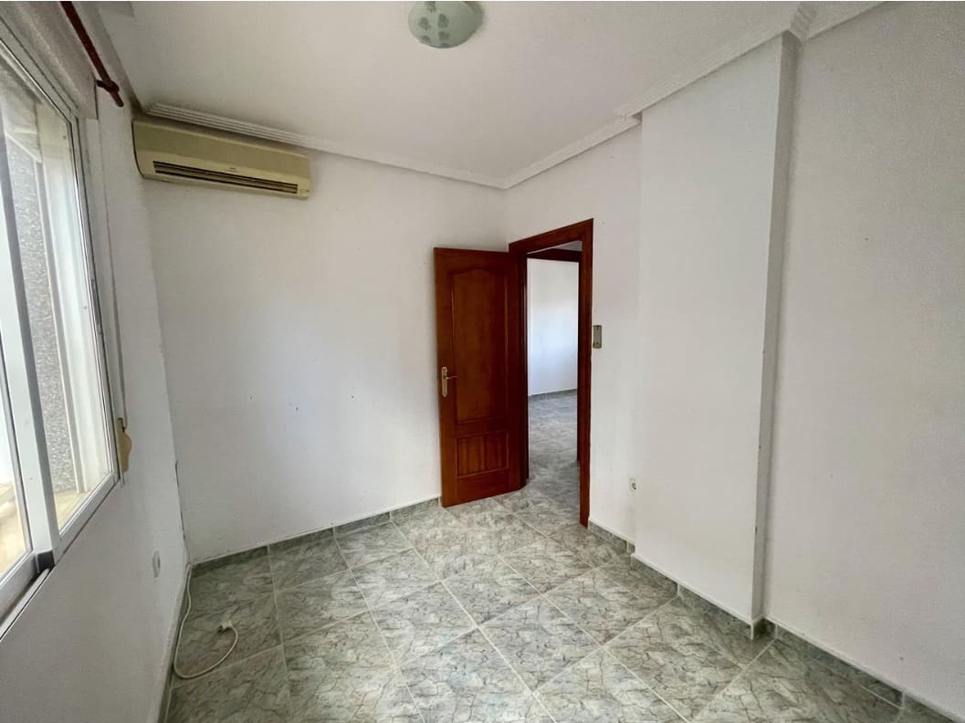 4 soverom Villa til salgs i San Miguel de Salinas med svømmebasseng garasje - € 235 000 (Ref: 9626855)