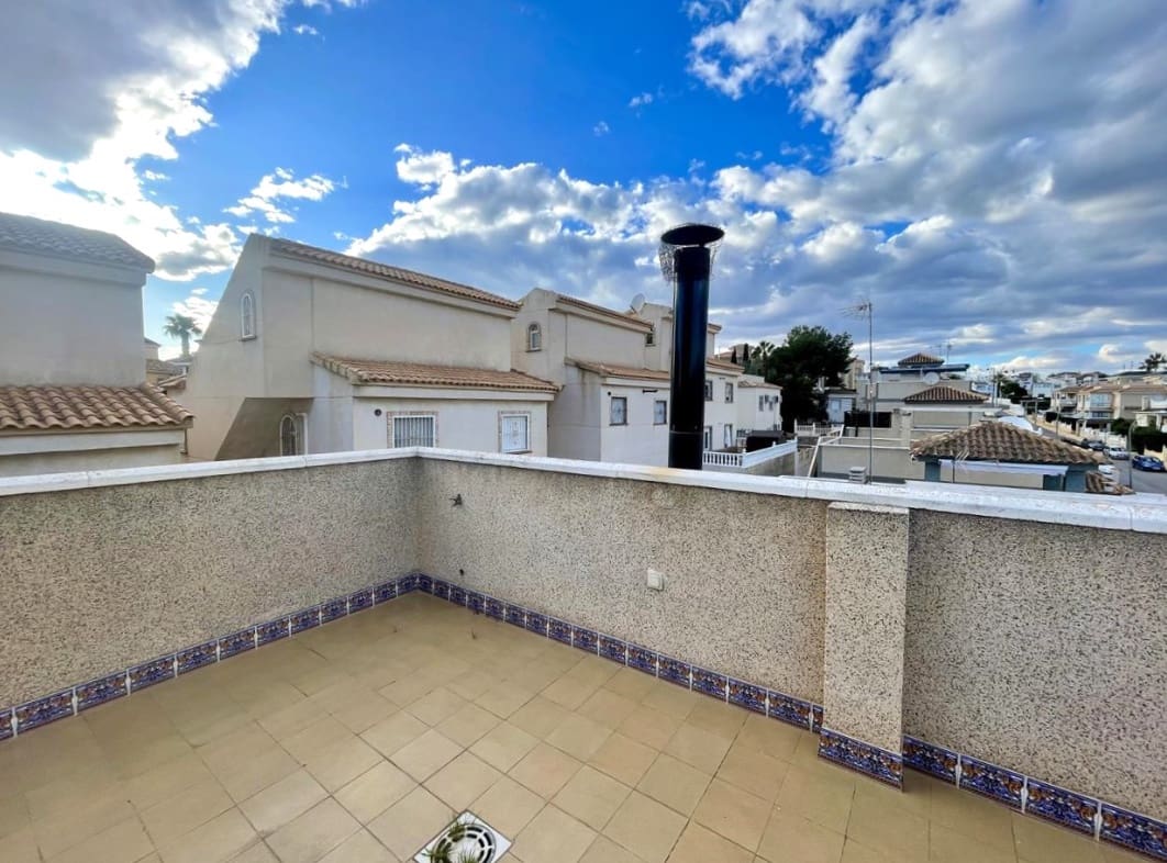 4 soverom Villa til salgs i San Miguel de Salinas med svømmebasseng garasje - € 235 000 (Ref: 9626855)