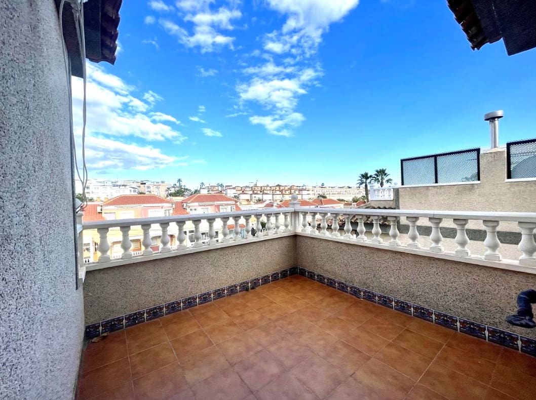 4 soverom Villa til salgs i San Miguel de Salinas med svømmebasseng garasje - € 235 000 (Ref: 9626855)