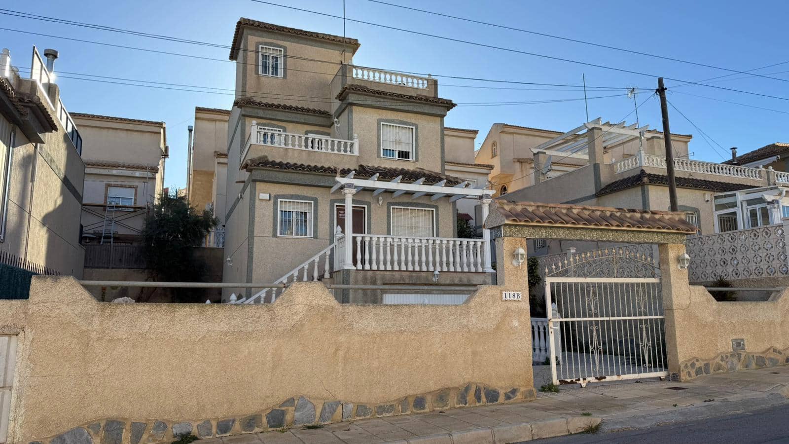 4 soverom Villa til salgs i San Miguel de Salinas med svømmebasseng garasje - € 235 000 (Ref: 9626855)