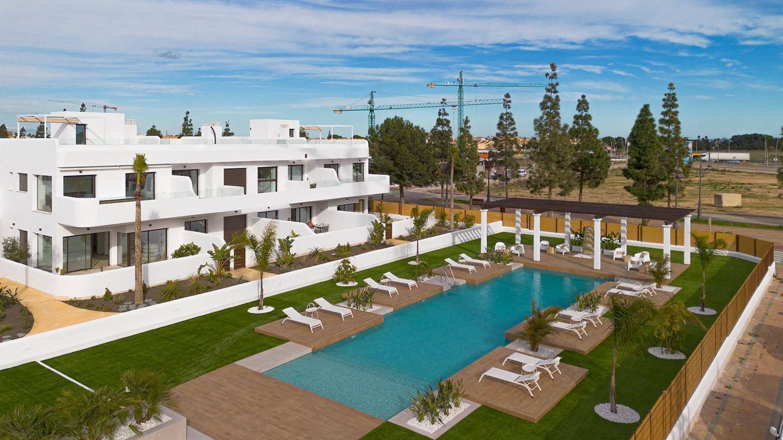 2 quarto Apartamento para venda em Los Alcazares com piscina - 299 900 € (Ref: 9643444)