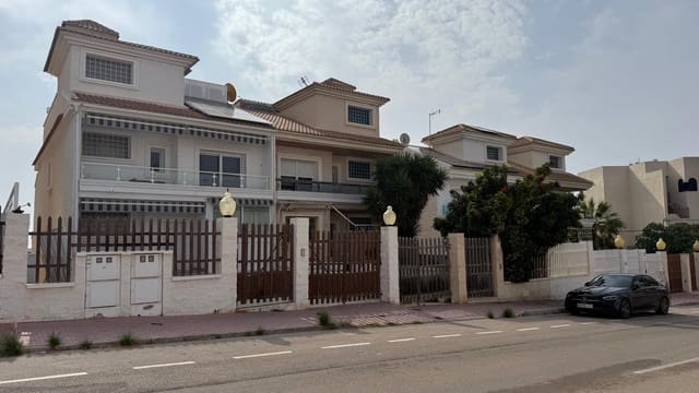 4 Zimmer Villa zu verkaufen in Torre del Moro, Torrevieja mit Pool Garage - 520.000 € (Ref: 9650813)