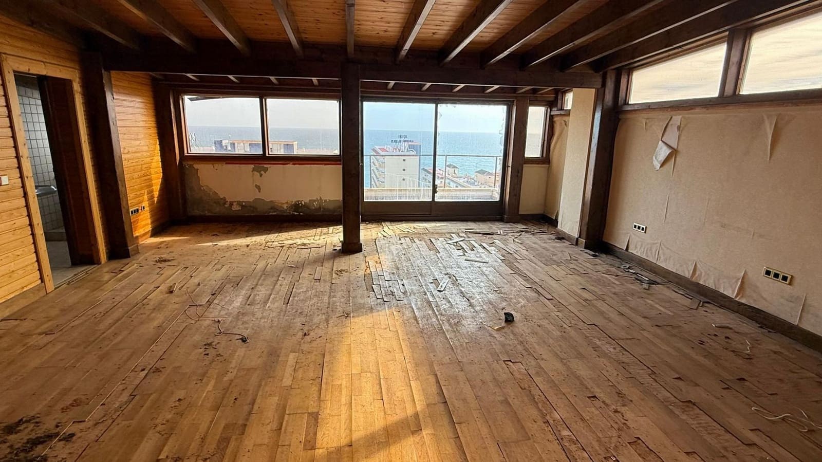 4 bedroom Villa for sale in Torre del Moro with pool garage - € 520,000 (Ref: 9650813)