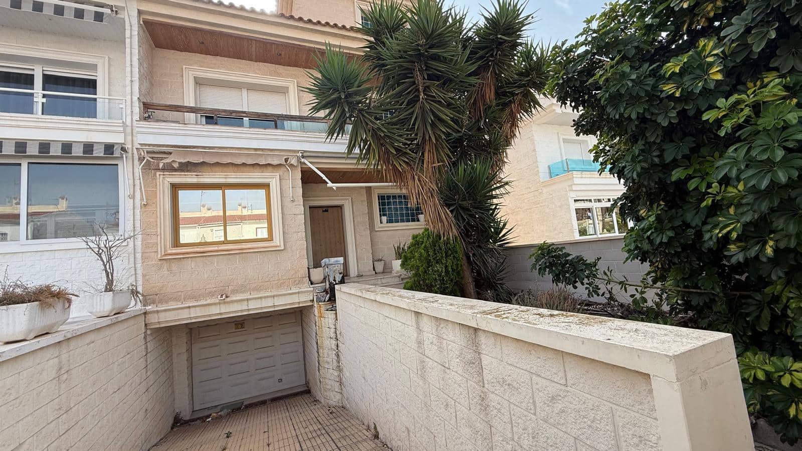 4 bedroom Villa for sale in Torre del Moro with pool garage - € 520,000 (Ref: 9650813)