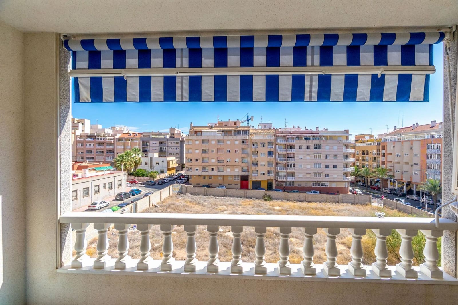 2 Zimmer Apartment zu verkaufen in Torrevieja - 137.000 € (Ref: 9654292)
