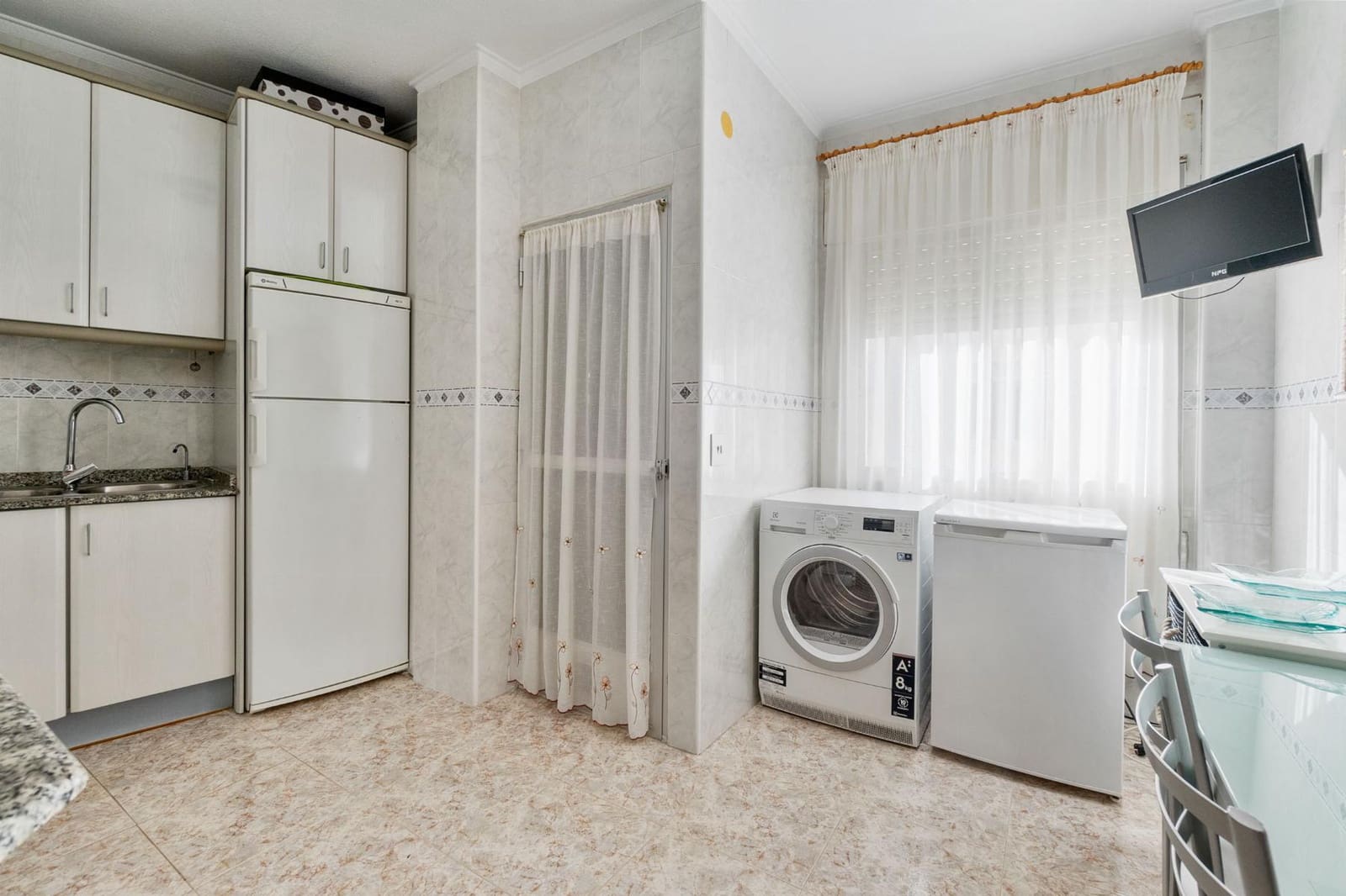 3 soveværelse Lejlighed til salg i Torrevieja med garage - € 225.000 (Ref: 9654293)