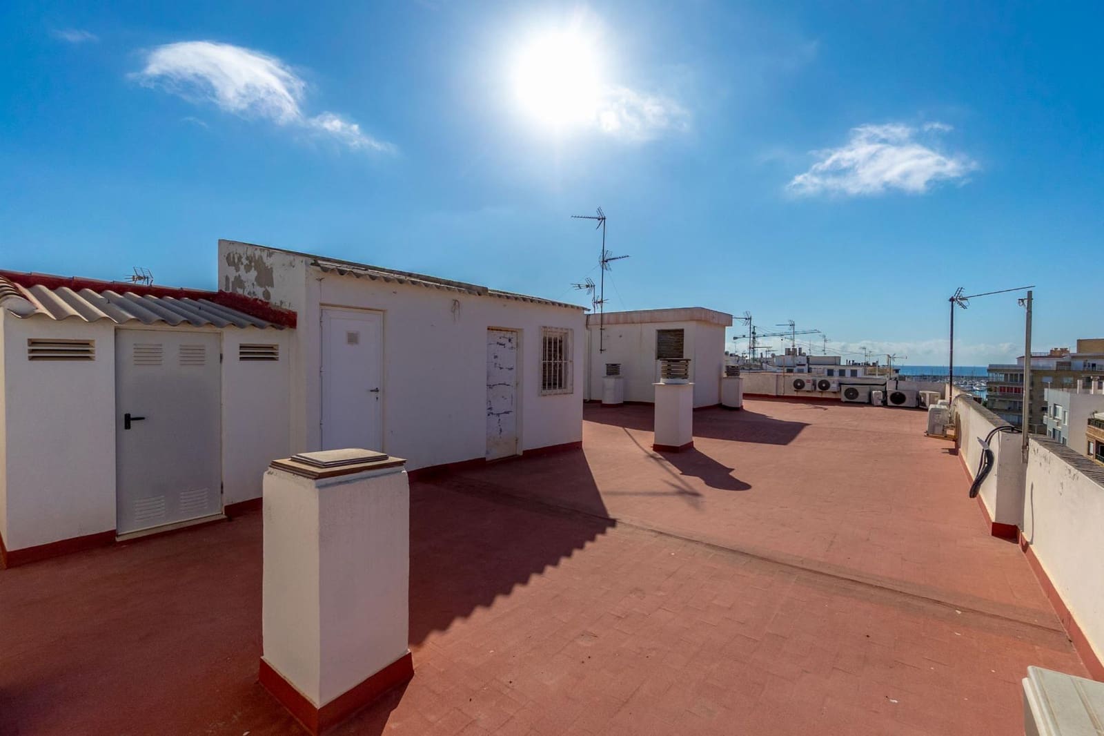 3 soveværelse Lejlighed til salg i Torrevieja med garage - € 225.000 (Ref: 9654293)