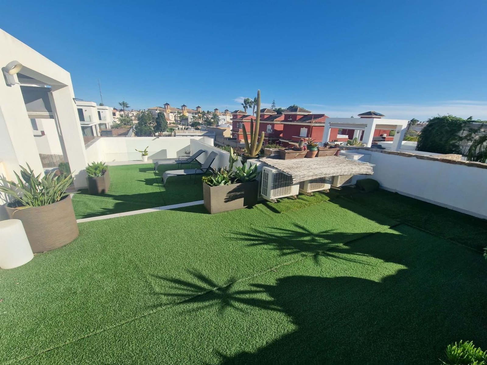 2 Zimmer Villa zu verkaufen in Orihuela Costa mit Pool - 345.000 € (Ref: 9669562)