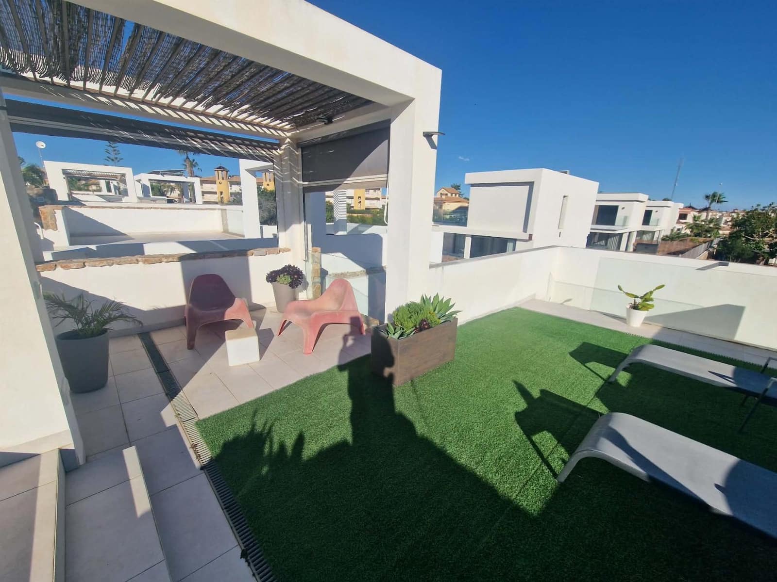 2 Zimmer Villa zu verkaufen in Orihuela Costa mit Pool - 345.000 € (Ref: 9669562)