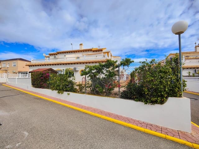 3 camera da letto Villetta a Schiera in vendita in Punta Prima, Orihuela con piscina - 235.000 € (Rif: 9709142)