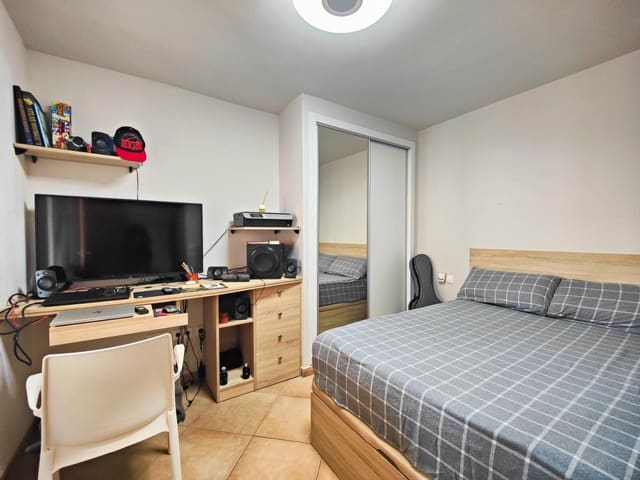 Apartamento de 2 habitaciones en Cañada del Molino, Torrevieja en venta con piscina - 195.000 € (Ref: 9725114)