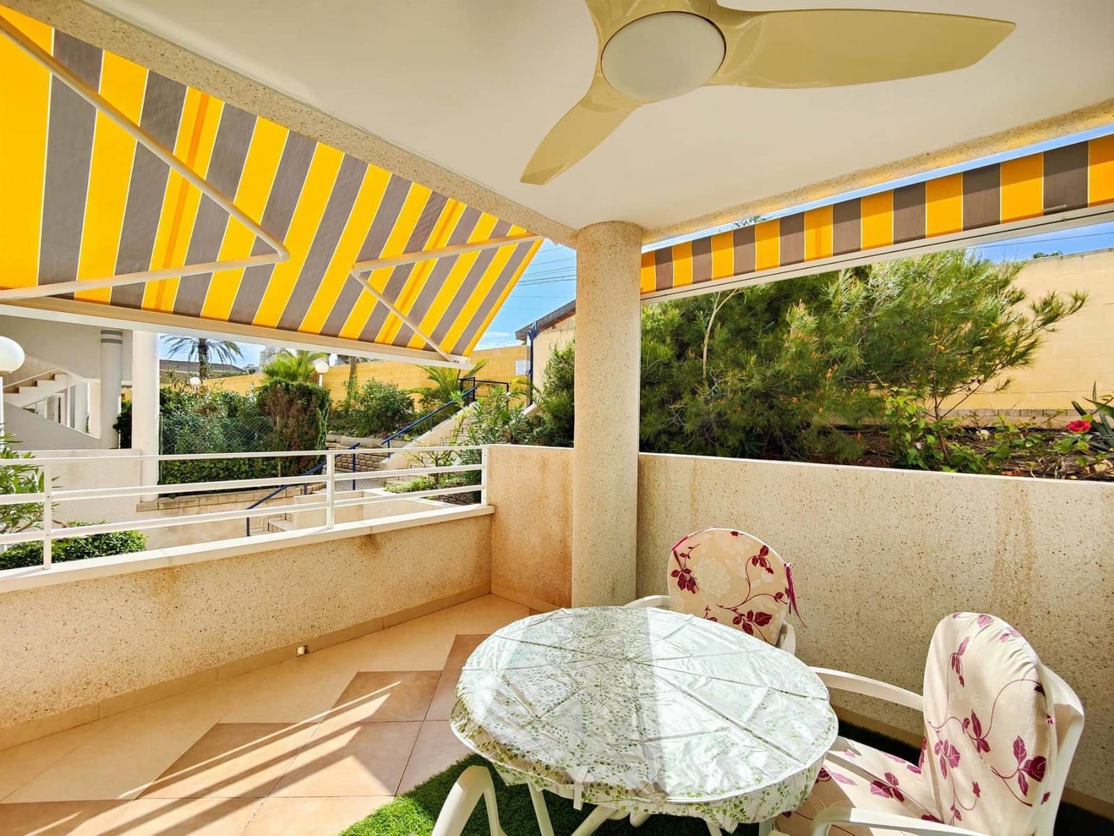 2 sovrum Lägenhet till salu i La Mata med pool - 195 000 € (Ref: 9725114)