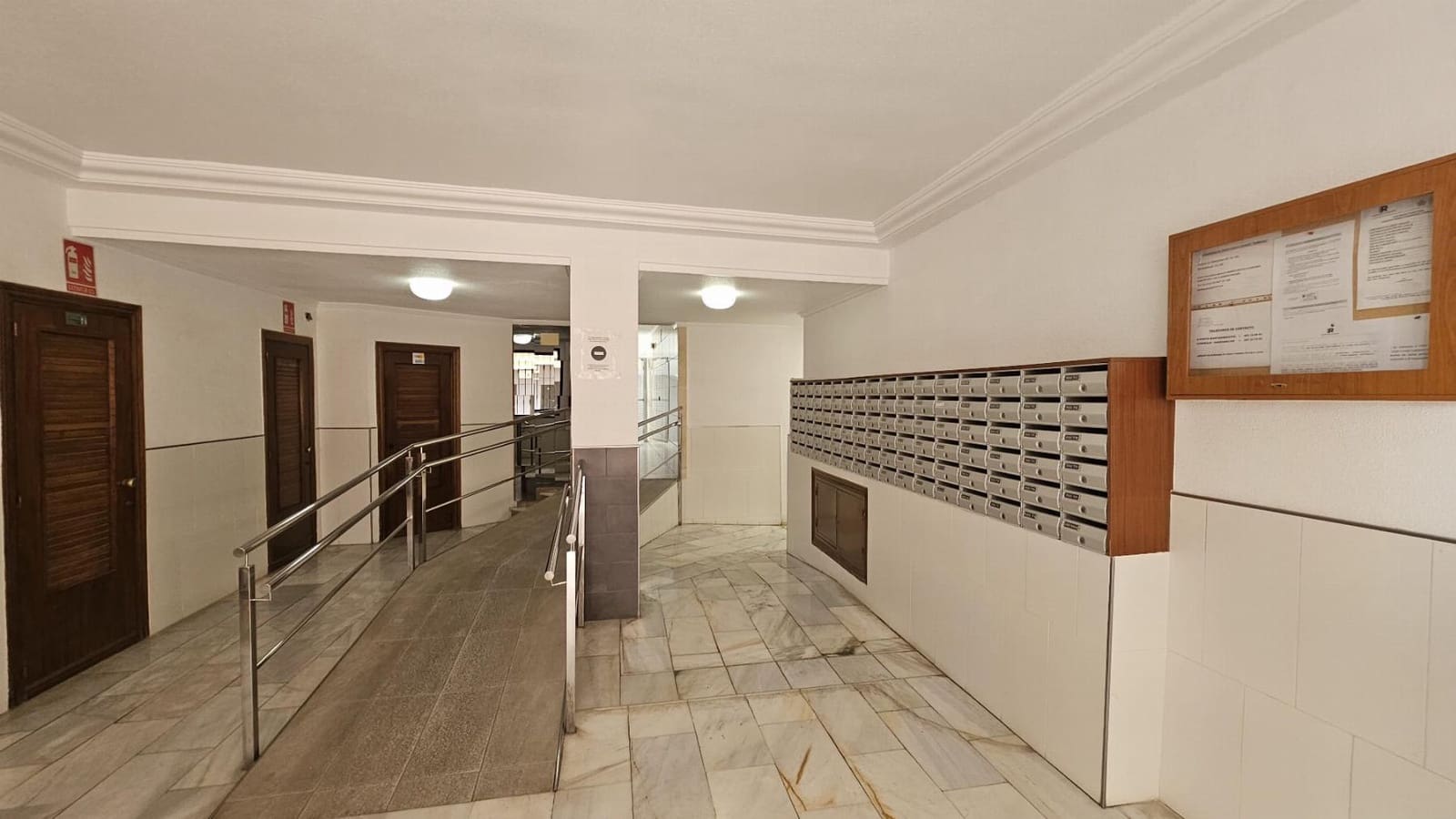 2 quarto Apartamento para venda em Torrevieja com garagem - 135 000 € (Ref: 9769931)