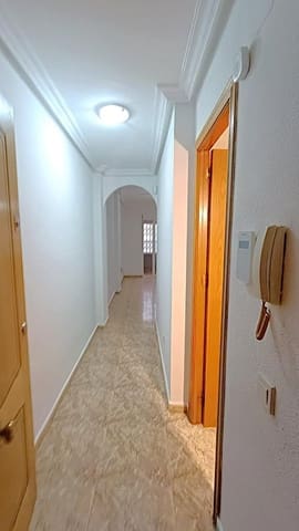 Apartamento de 2 habitaciones en Centro, Torrevieja en venta - 109.000 € (Ref: 9769932)