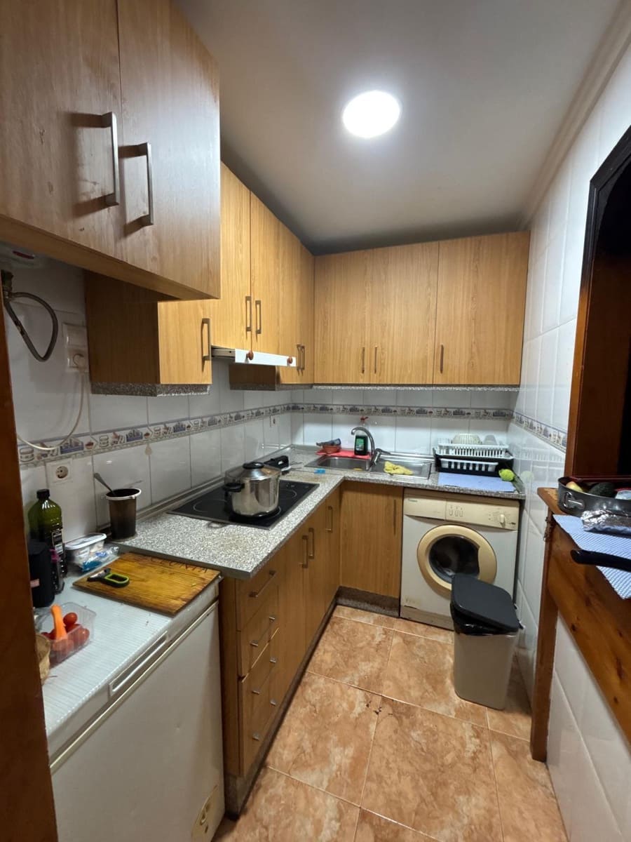 Apartamento de 2 habitaciones en Torrevieja en venta - 104.500 € (Ref: 9779132)