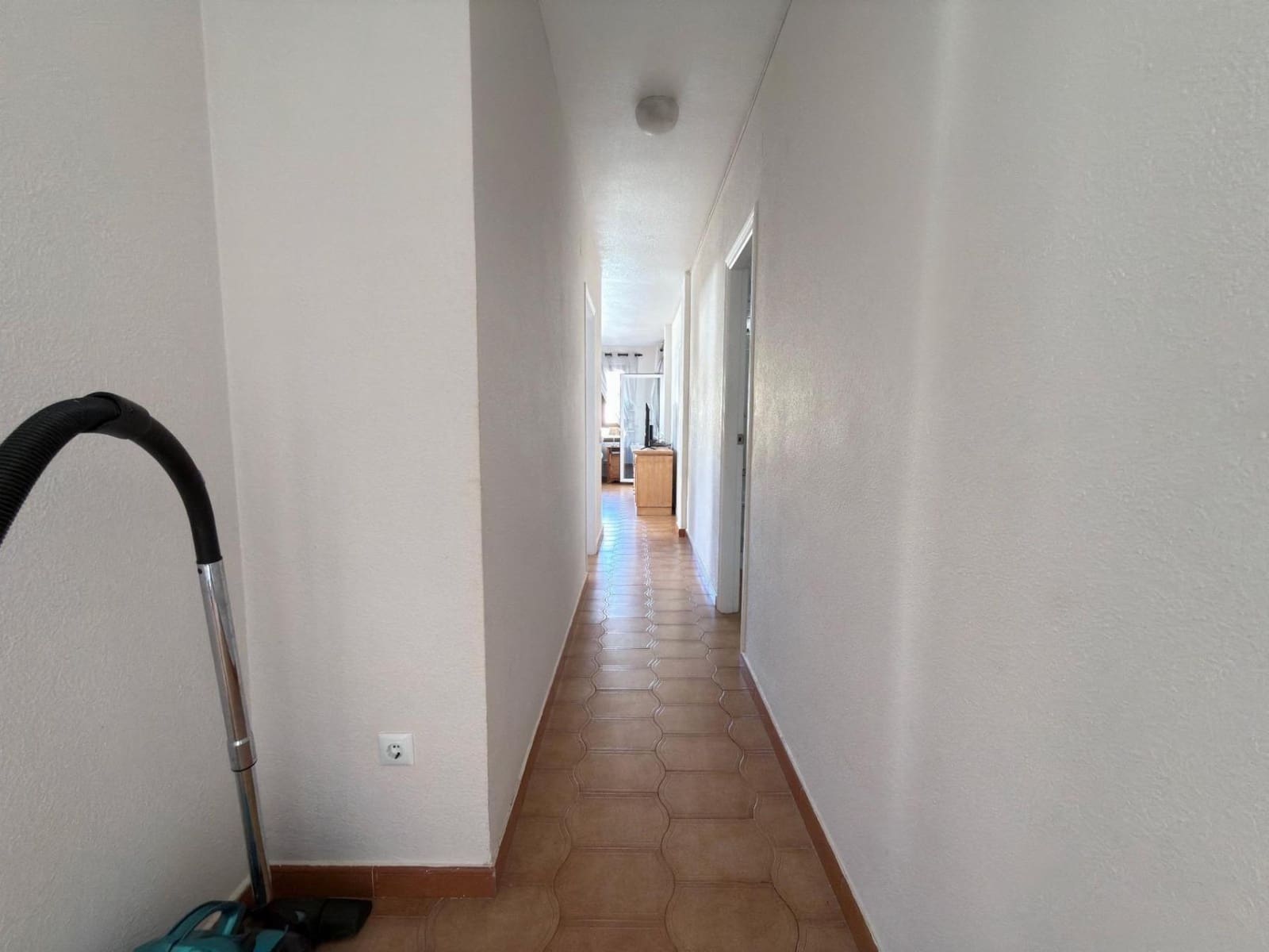 Apartamento de 2 habitaciones en Villamartin en venta - 159.900 € (Ref: 9779133)