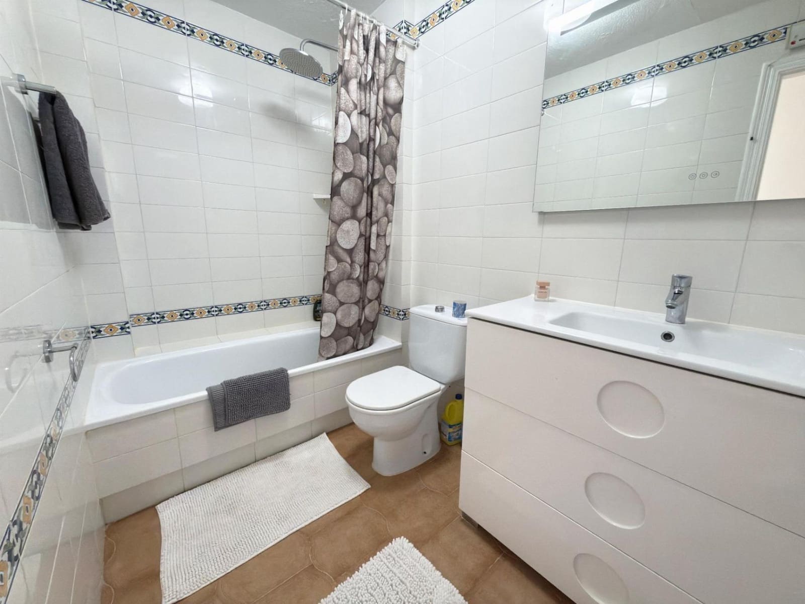 Apartamento de 2 habitaciones en Villamartin en venta - 159.900 € (Ref: 9779133)