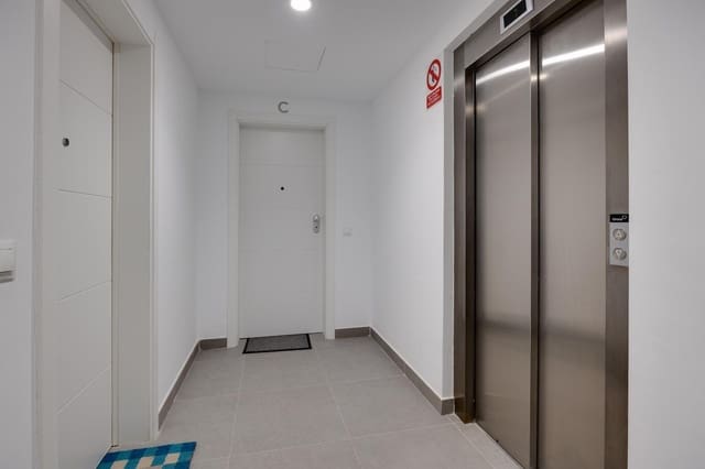 3 chambre Penthouse à vendre à Dehesa de Campoamor, Orihuela avec piscine garage - 439 000 € (Ref: 9807394)