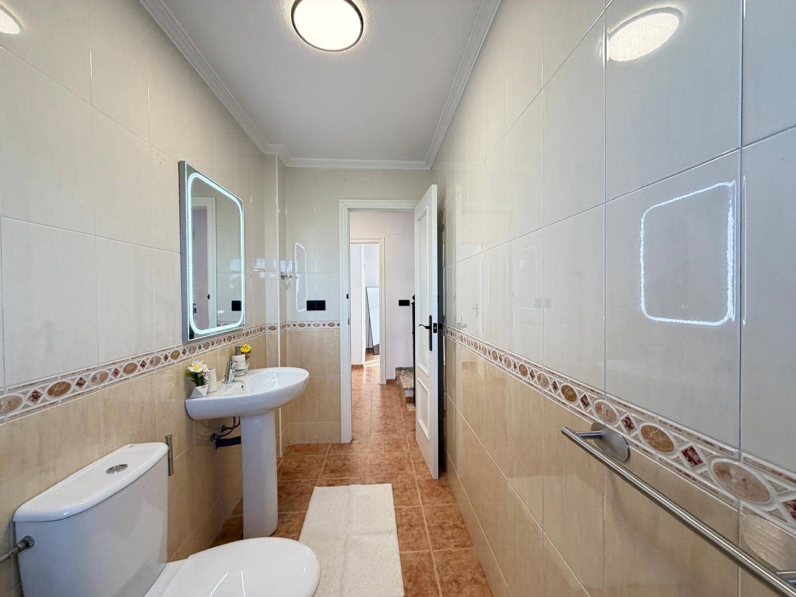 3 makuuhuone Huoneisto myytävänä paikassa Orihuela Costa mukana uima-altaan - 235 000 € (Ref: 9848281)