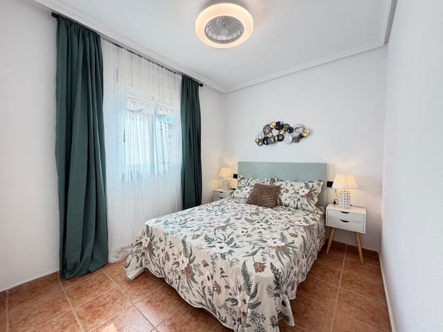 3 makuuhuone Huoneisto myytävänä paikassa Punta Prima, Orihuela mukana uima-altaan - 235 000 € (Ref: 9848281)