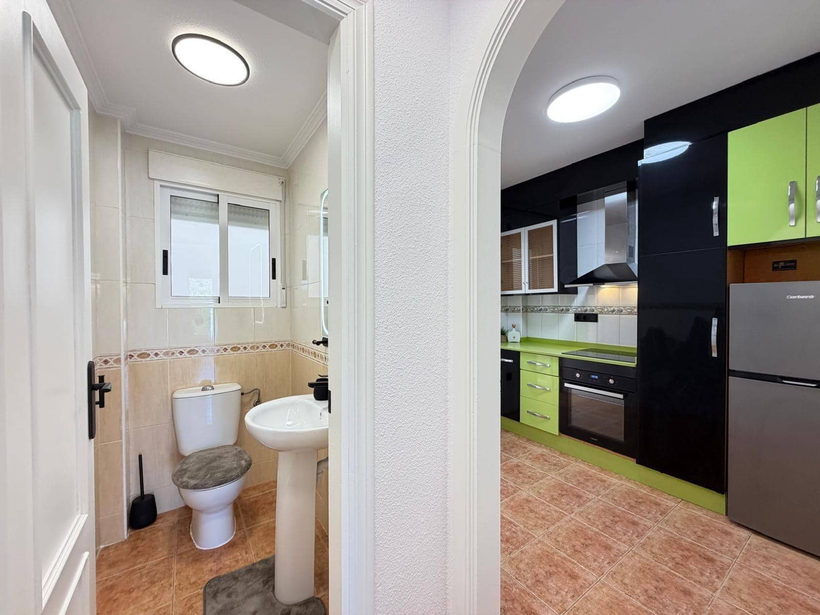 3 makuuhuone Huoneisto myytävänä paikassa Orihuela Costa mukana uima-altaan - 235 000 € (Ref: 9848281)