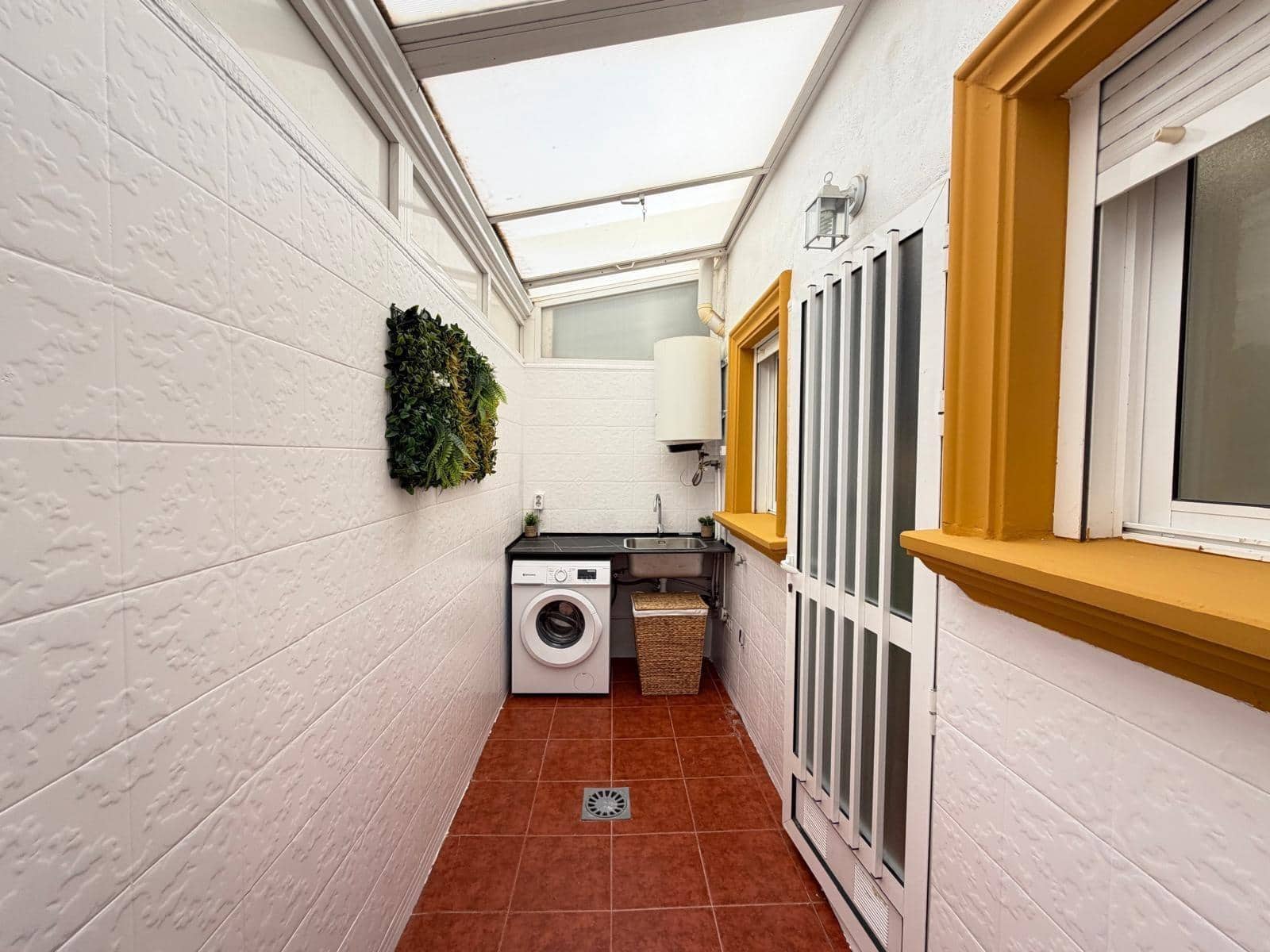 3 makuuhuone Huoneisto myytävänä paikassa Orihuela Costa mukana uima-altaan - 235 000 € (Ref: 9848281)