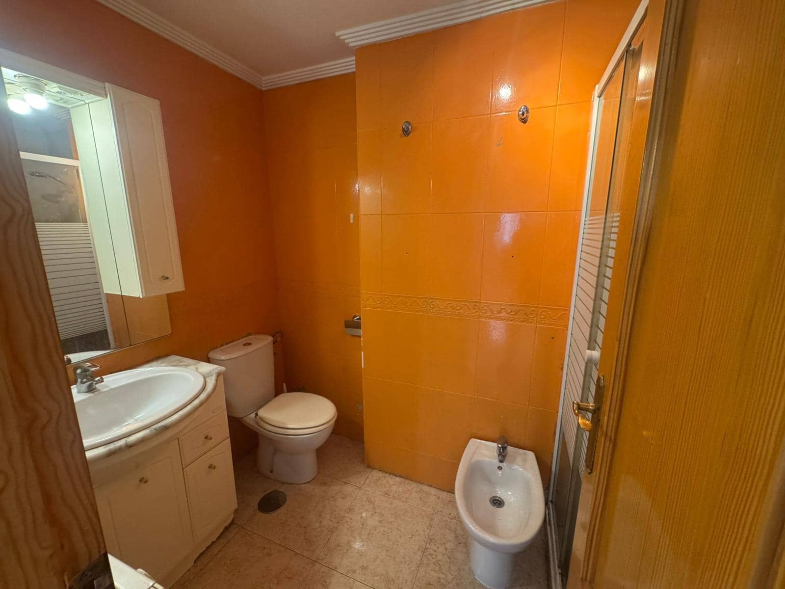 2 bedroom Apartment for sale in Torrevieja with pool - € 154,990 (Ref: 9850569)