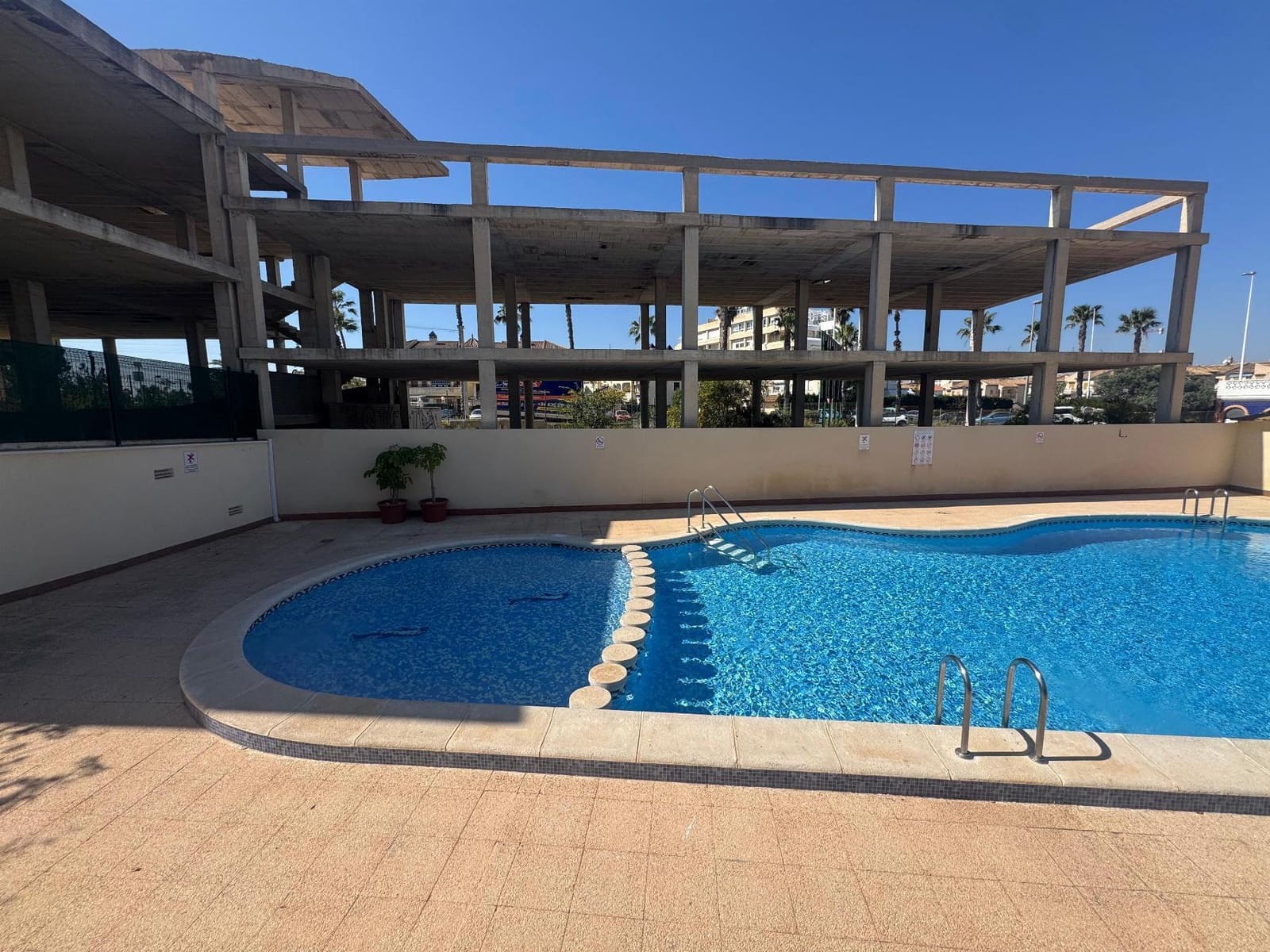 2 bedroom Apartment for sale in Torrevieja with pool - € 154,990 (Ref: 9850569)