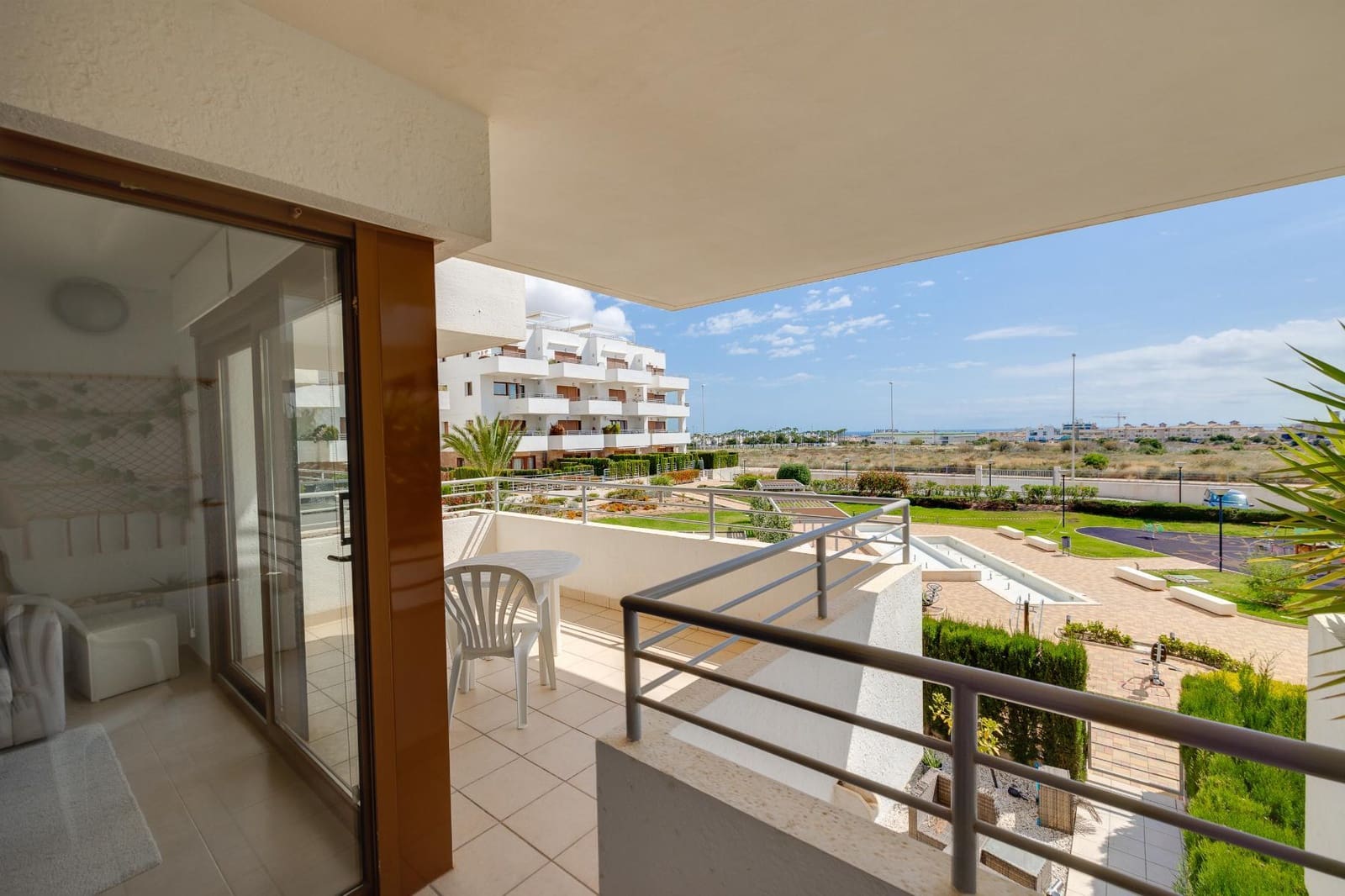 2 sypialnia Apartament na sprzedaż w Orihuela Costa z basenem garażem - 229 000 € (Ref: 9858862)