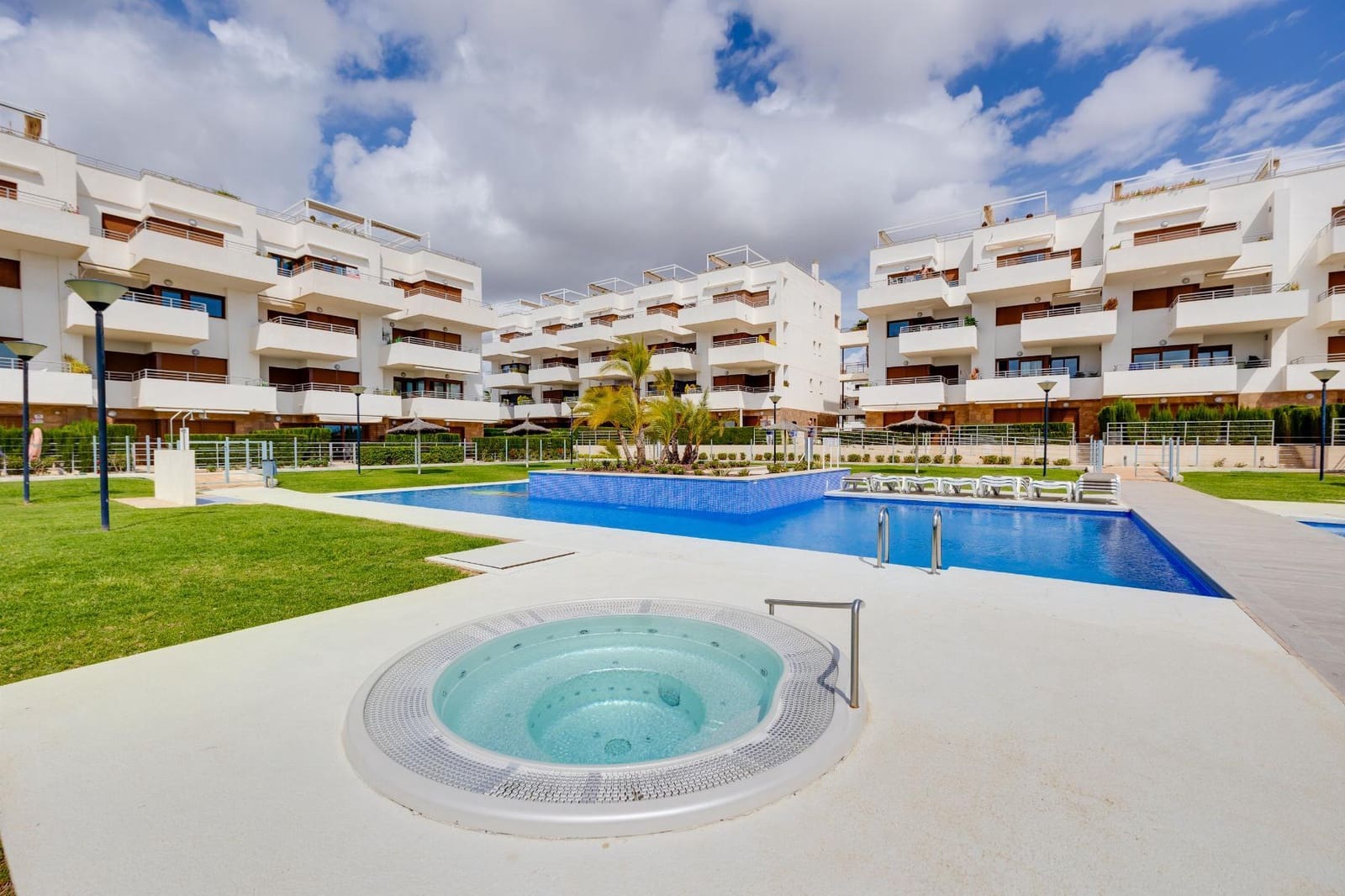 2 sypialnia Apartament na sprzedaż w Orihuela Costa z basenem garażem - 229 000 € (Ref: 9858862)