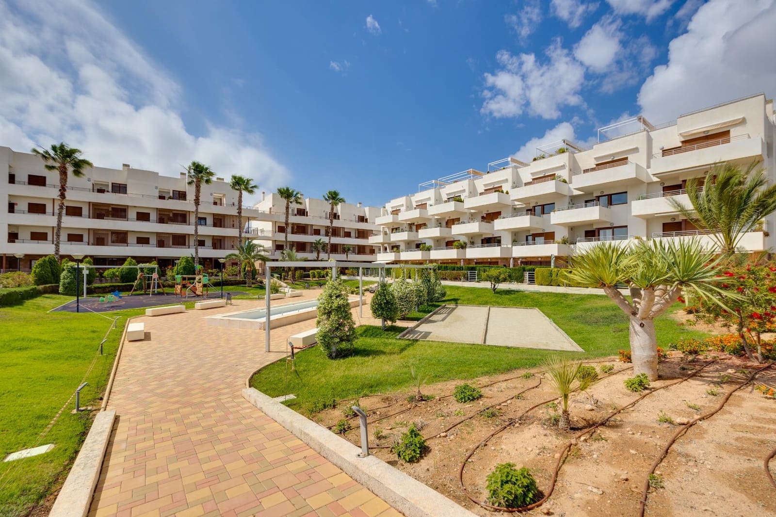 2 sypialnia Apartament na sprzedaż w Orihuela Costa z basenem garażem - 229 000 € (Ref: 9858862)