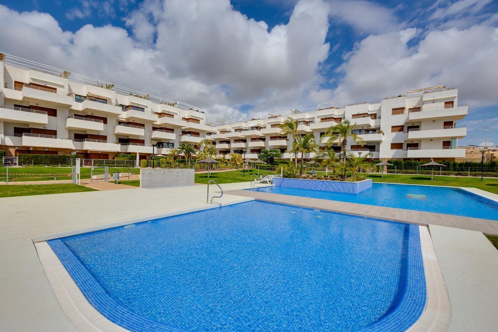 2 sypialnia Apartament na sprzedaż w Orihuela Costa z basenem garażem - 229 000 € (Ref: 9858862)