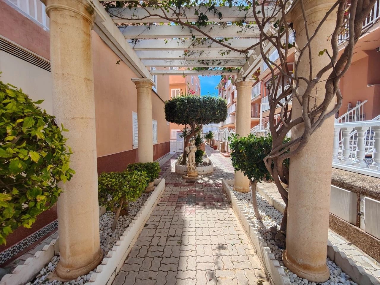 2 bedroom Apartment for sale in La Mata with pool - € 250,000 (Ref: 9875299)
