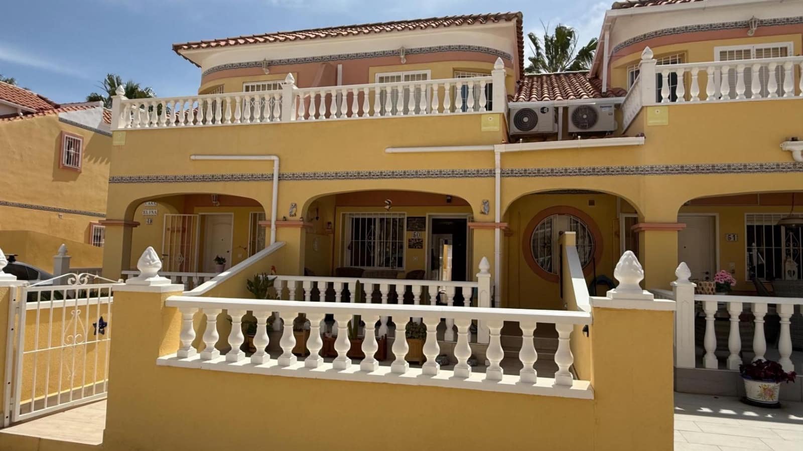 3 bedroom Terraced Villa for sale in La Florida with pool - € 215,000 (Ref: 9875302)