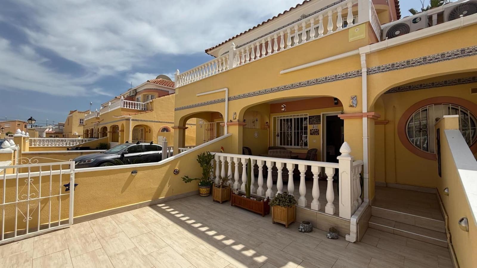 3 bedroom Terraced Villa for sale in La Florida with pool - € 215,000 (Ref: 9875302)