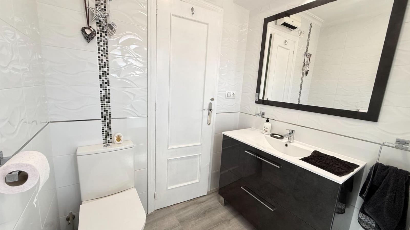 3 bedroom Terraced Villa for sale in La Florida with pool - € 215,000 (Ref: 9875302)