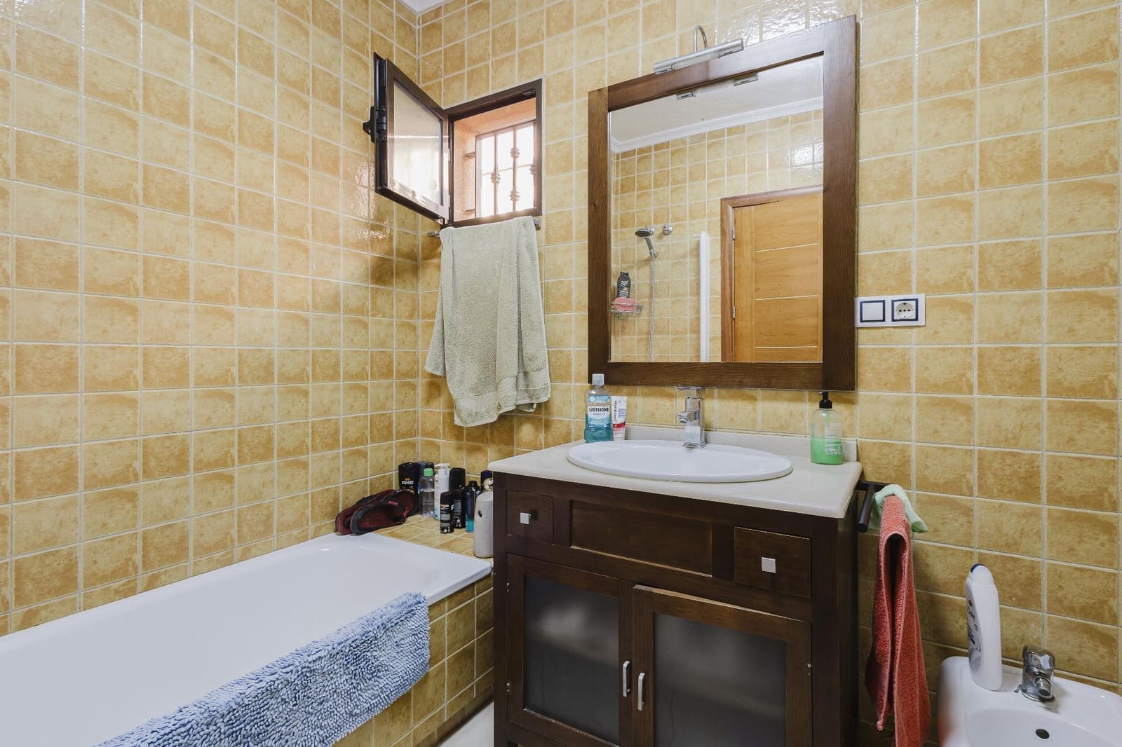 2 soveværelse Villa til salg i Aguas Nuevas med swimmingpool - € 229.990 (Ref: 9891369)