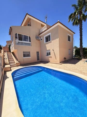 5 slaapkamer Villa te koop in Blue Lagoon met zwembad garage - € 339.000 (Ref: 9891371)