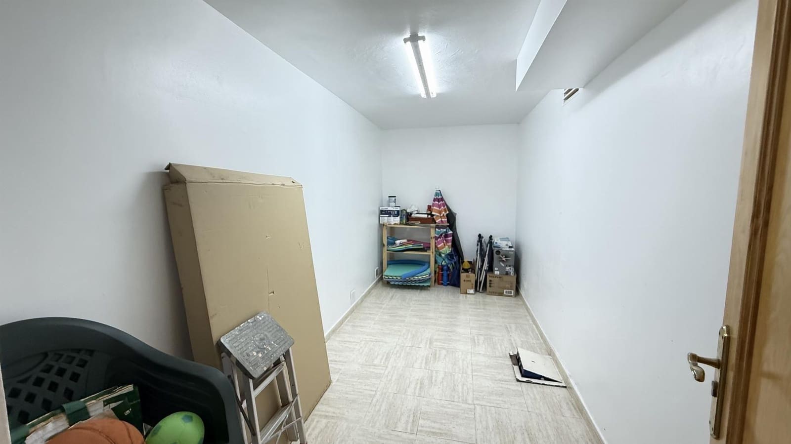 5 slaapkamer Villa te koop in Blue Lagoon met zwembad garage - € 339.000 (Ref: 9891371)