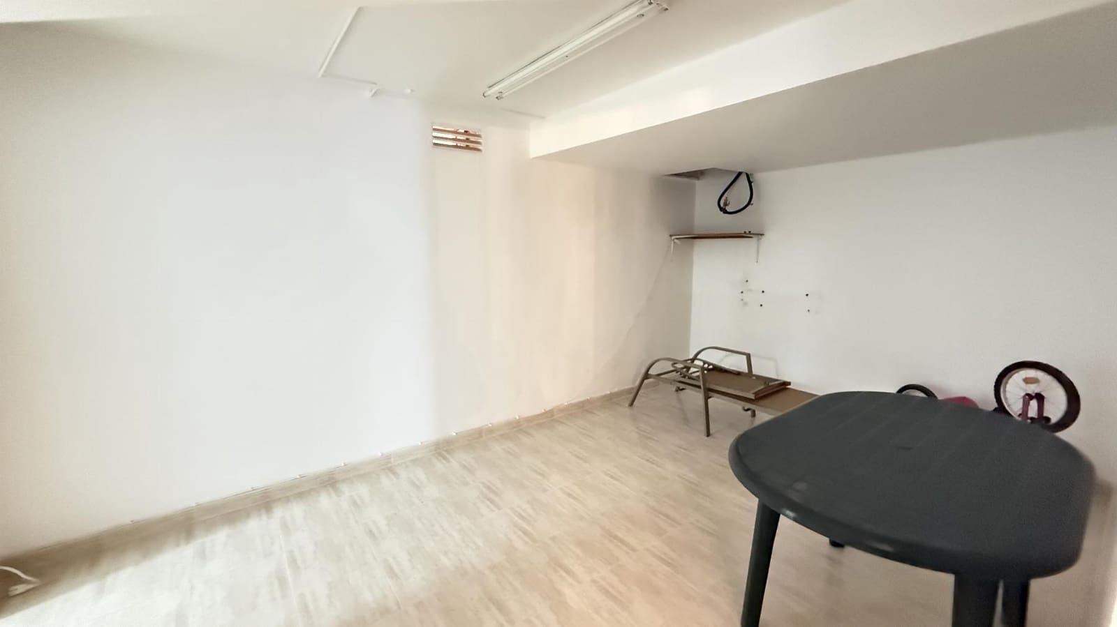 5 slaapkamer Villa te koop in Blue Lagoon met zwembad garage - € 339.000 (Ref: 9891371)