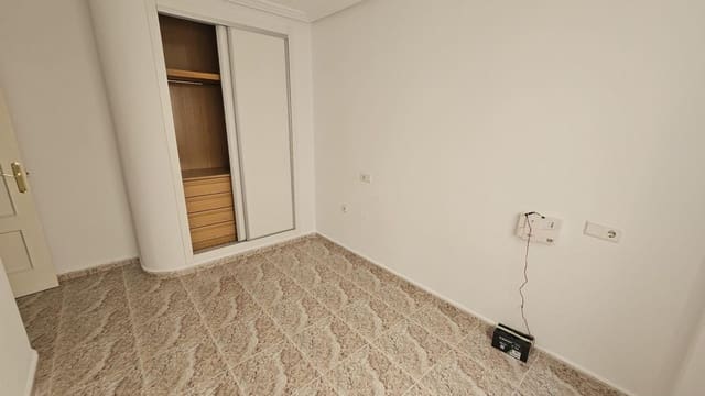 2 chambre Appartement à vendre à Las Piscinas Naturales, Torrevieja - 170 000 € (Ref: 9905309)