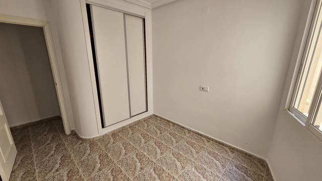 2 chambre Appartement à vendre à Las Piscinas Naturales, Torrevieja - 170 000 € (Ref: 9905309)