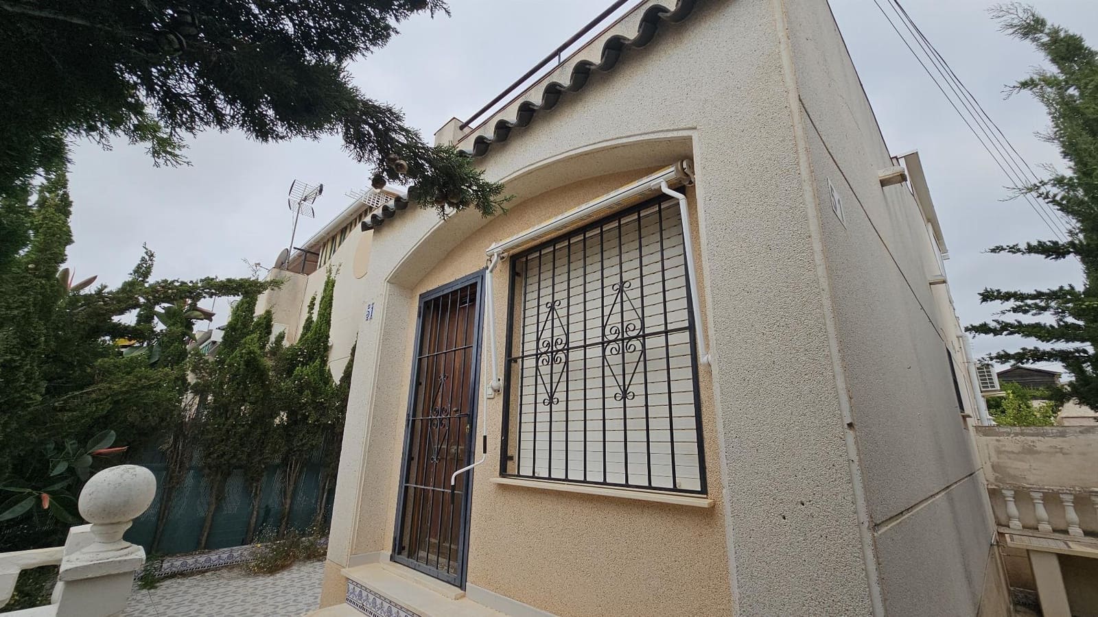 2 soveværelse Semi-Rækkehus til salg i Torrevieja - € 139.000 (Ref: 9944918)