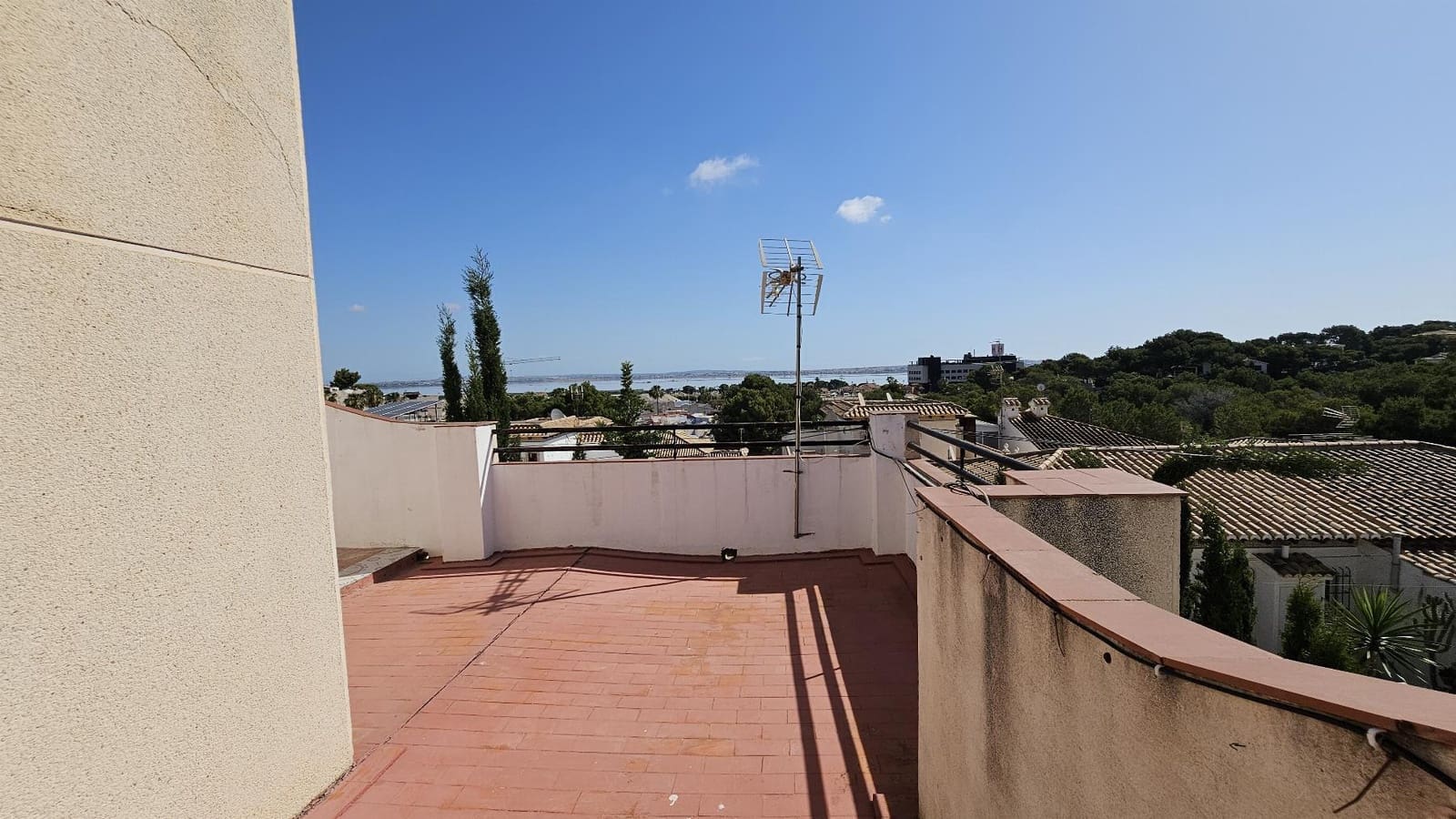 2 soveværelse Semi-Rækkehus til salg i Torrevieja - € 139.000 (Ref: 9944918)